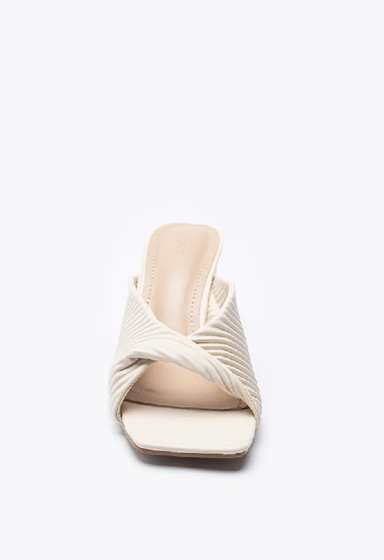 Square Twisted Vamp Slip On Sandals