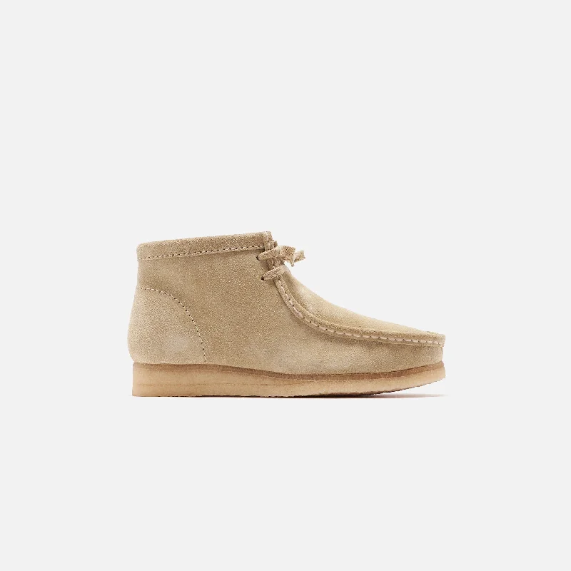 Clarks WMNS Wallabee Boot - Maple Suede